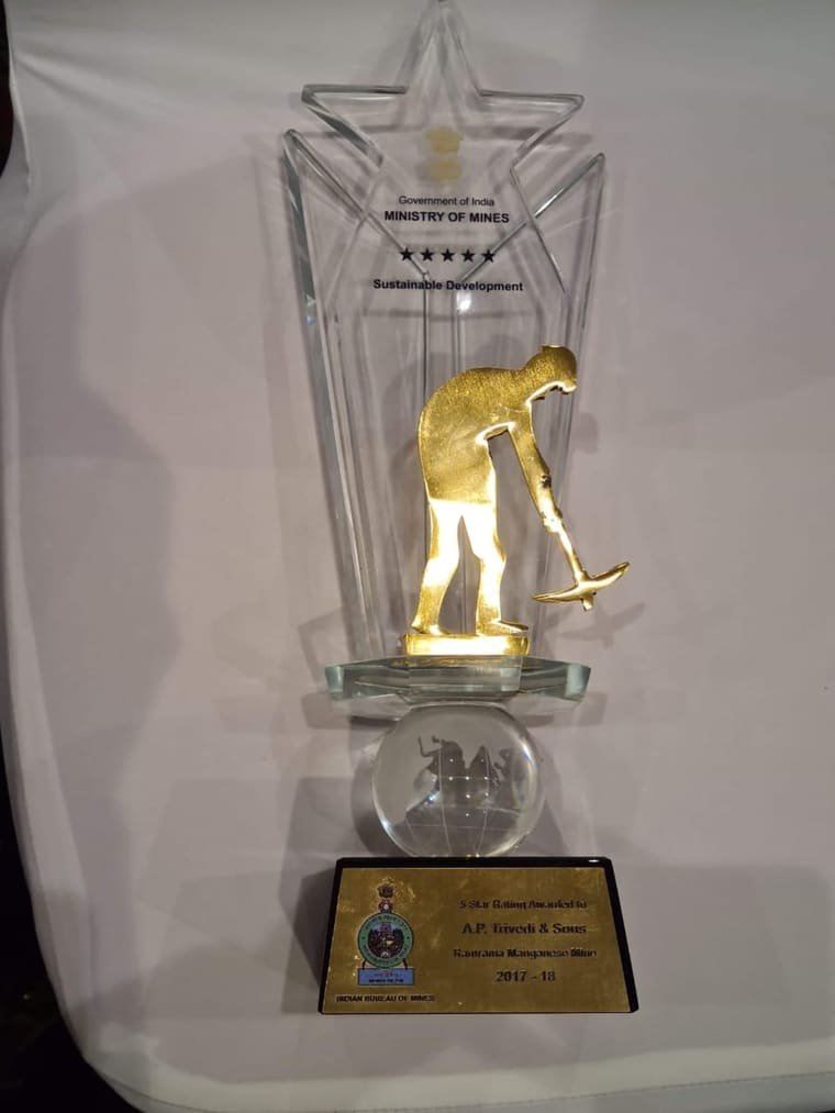 The five-star trophy: a glass star engraved Ministry of Mines, Sustainable Development, on a plaque naming the Ramrama manganese mine